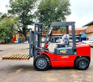 MONTACARGA JAC MODELO H30 CAPACIDADE 3000KG MOTOR DIESEL